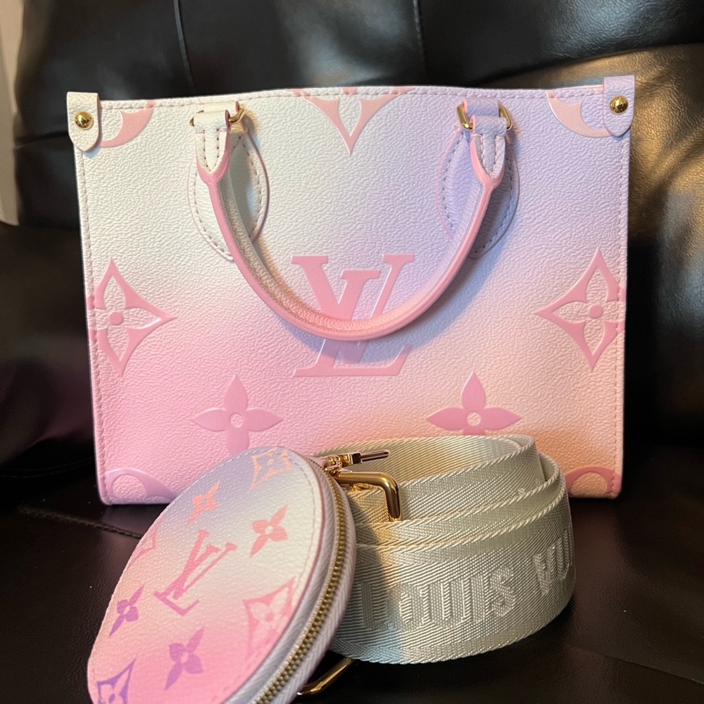❌⭕️❌SOLD❌⭕️❌Louis Vuitton Sunrise on the go PM